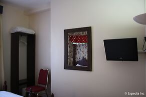 Islington Inn