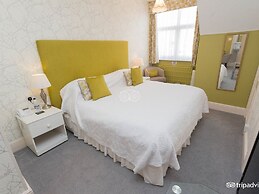Chudleigh Hotel
