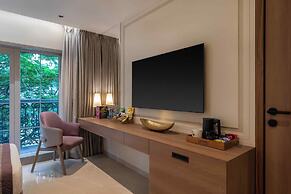 Grand Residency Hotel & Serviced Apartments