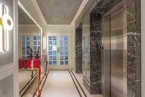 Grand Residency Hotel & Serviced Apartments