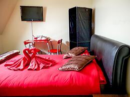 Beaconsfield Hotel