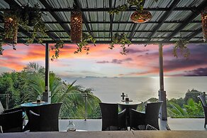 Sunset Hill Boutique Resort