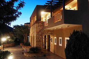 Areti Hotel