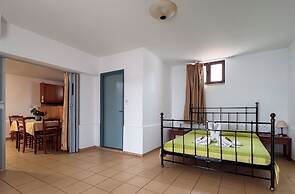 Areti Hotel