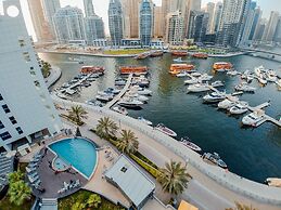 Signature Hotel Apartments & Spa
