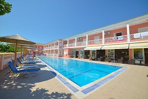 Angelina Hotel & Apartments