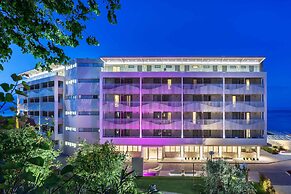 Ammon Zeus Luxury Beach Hotel
