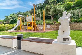 Ammon Zeus Luxury Beach Hotel