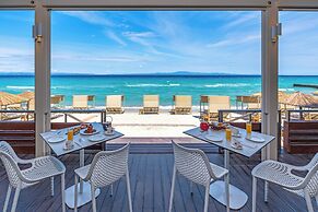 Ammon Zeus Luxury Beach Hotel