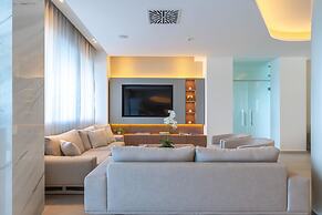 Ammon Zeus Luxury Beach Hotel