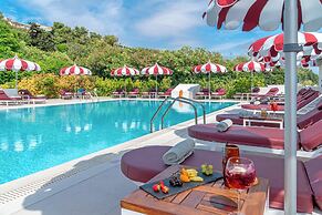 Ammon Zeus Luxury Beach Hotel