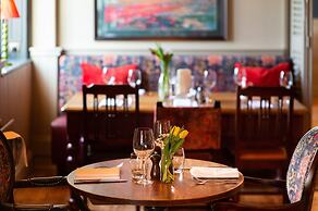 The Carnarvon Arms