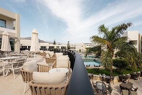Vantaris Palace