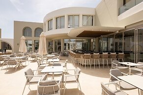 Vantaris Palace