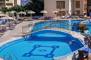 Vantaris Palace