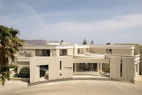 Vantaris Palace