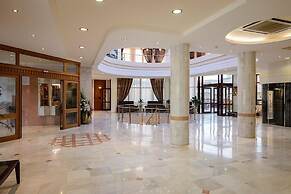 Vantaris Palace