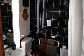 Jambo Guest House