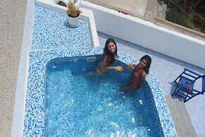 Roula Villa