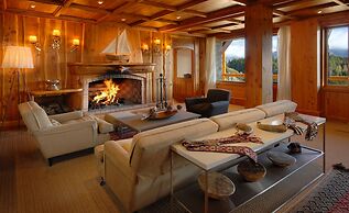 Isla Victoria Lodge