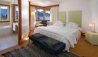 Isla Victoria Lodge