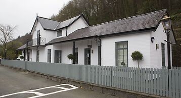 George III Hotel