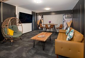 Coast Metro Vancouver Hotel