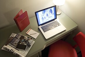 Hotel Rosso 23