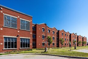 Residence & Conference Centre - Welland
