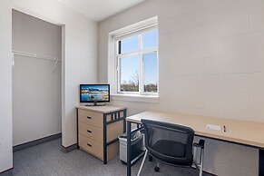 Residence & Conference Centre - Welland