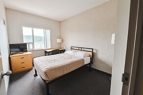 Residence & Conference Centre - Welland