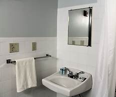 Residence & Conference Centre - Welland
