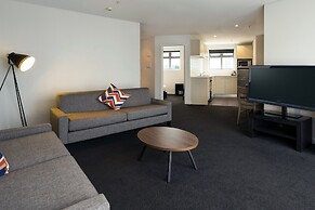 Oaks Auckland Hotel