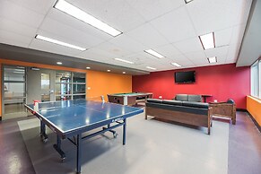 Residence & Conference Centre - Hamilton