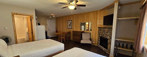 Aspen Village Inn