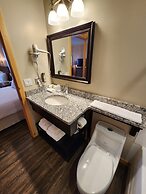 Aspen Village Inn