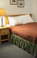 Aspen Village Inn