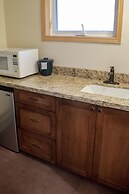 Aspen Village Inn
