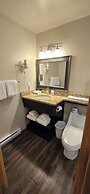 Aspen Village Inn