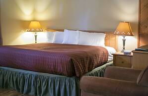 Aspen Village Inn