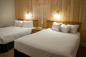 Aspen Village Inn