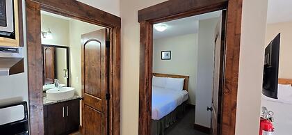 Aspen Village Inn