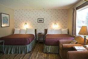 Aspen Village Inn