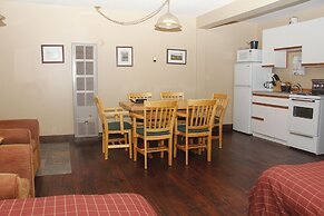 Aspen Village Inn