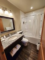 Aspen Village Inn