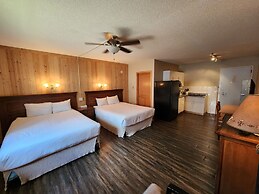 Aspen Village Inn