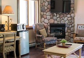 Aspen Village Inn