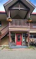 Aspen Village Inn