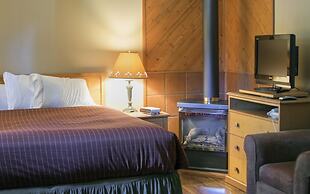 Aspen Village Inn