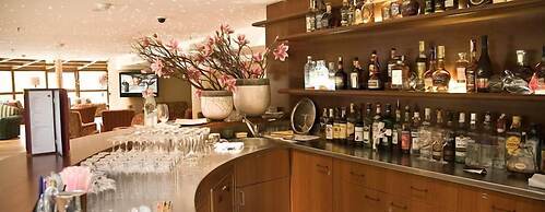 Lux Garden Hotel